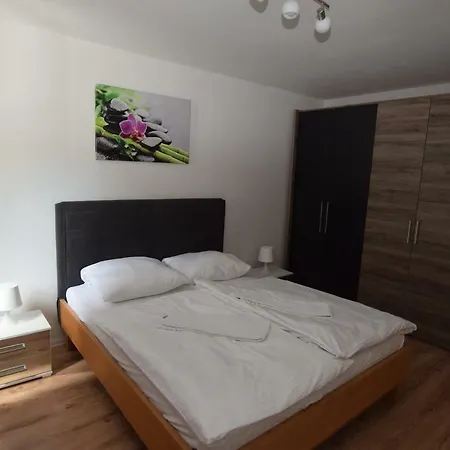 Ost Apartment *